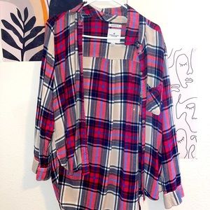 American Eagle Outfitters - Size L - Plaid Button Down Shirt